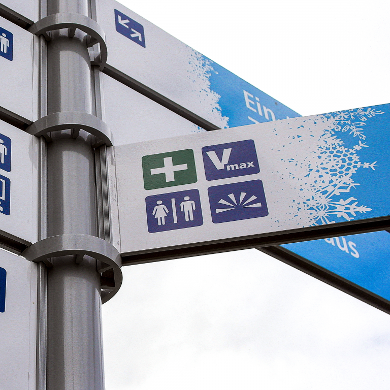 Leit- und Orientierungssystem Bobbahn